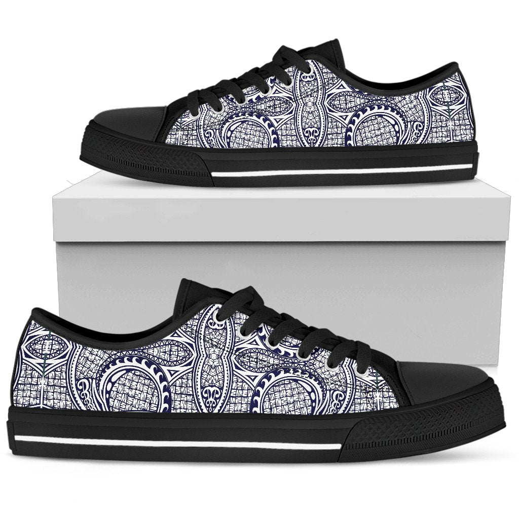 Polynesian Low Top Shoe Blue And White