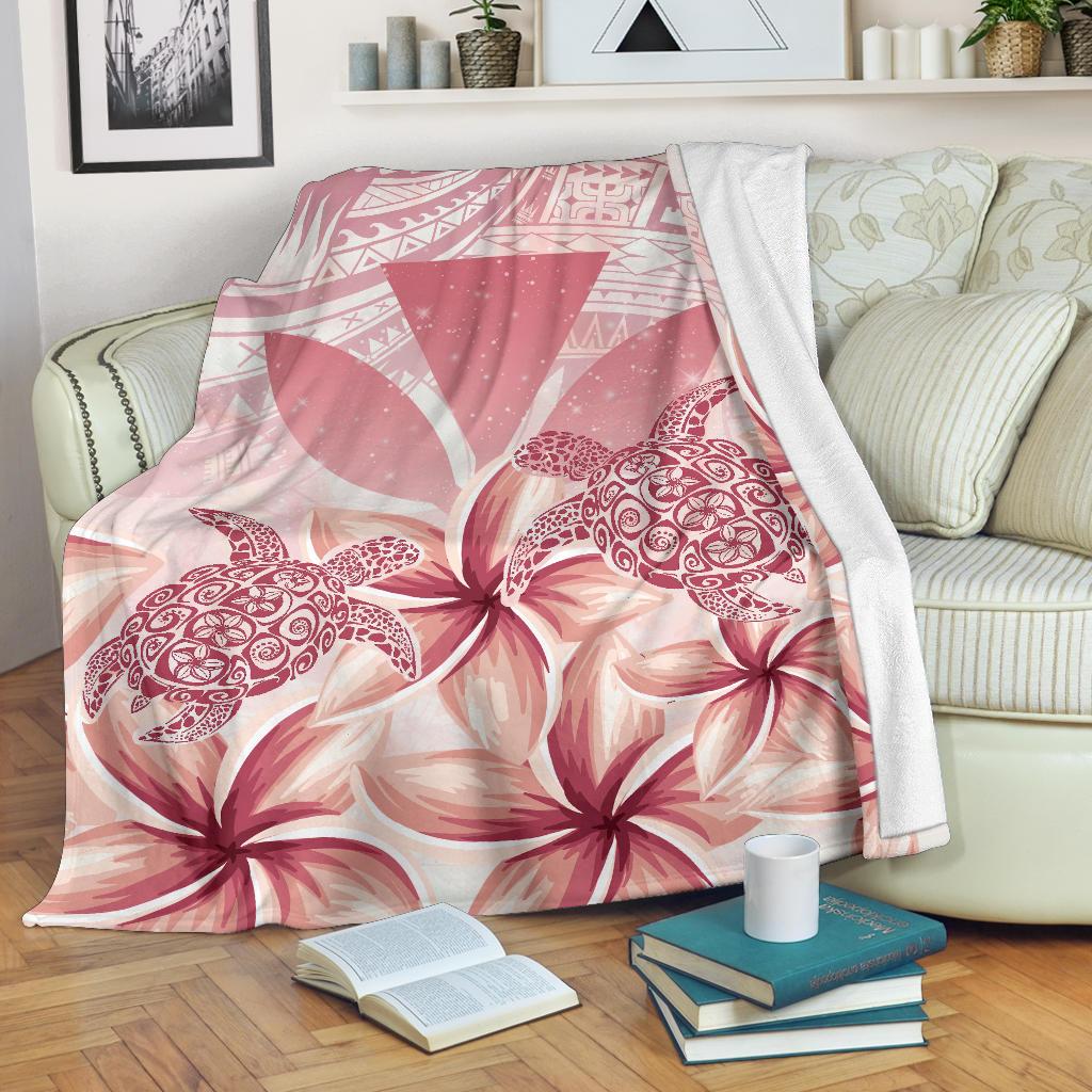 Hawaii Turtle Kanaka Plumeria Polynesian Pink Premium Blanket