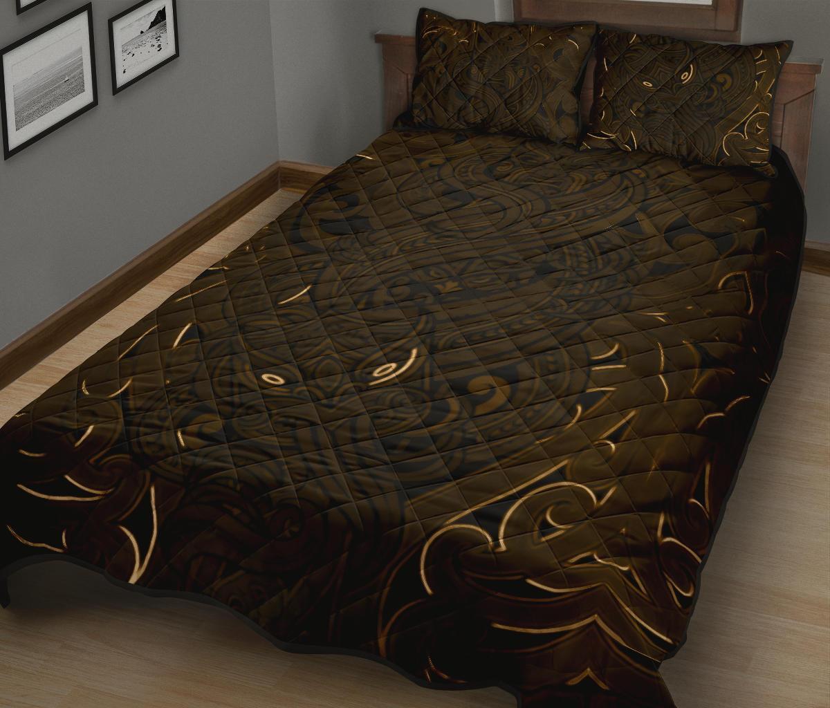 New Zealand Quilt Bed Set, Maori Gods Quilt And Pillow Cover Tumatauenga (God Of War) Gold