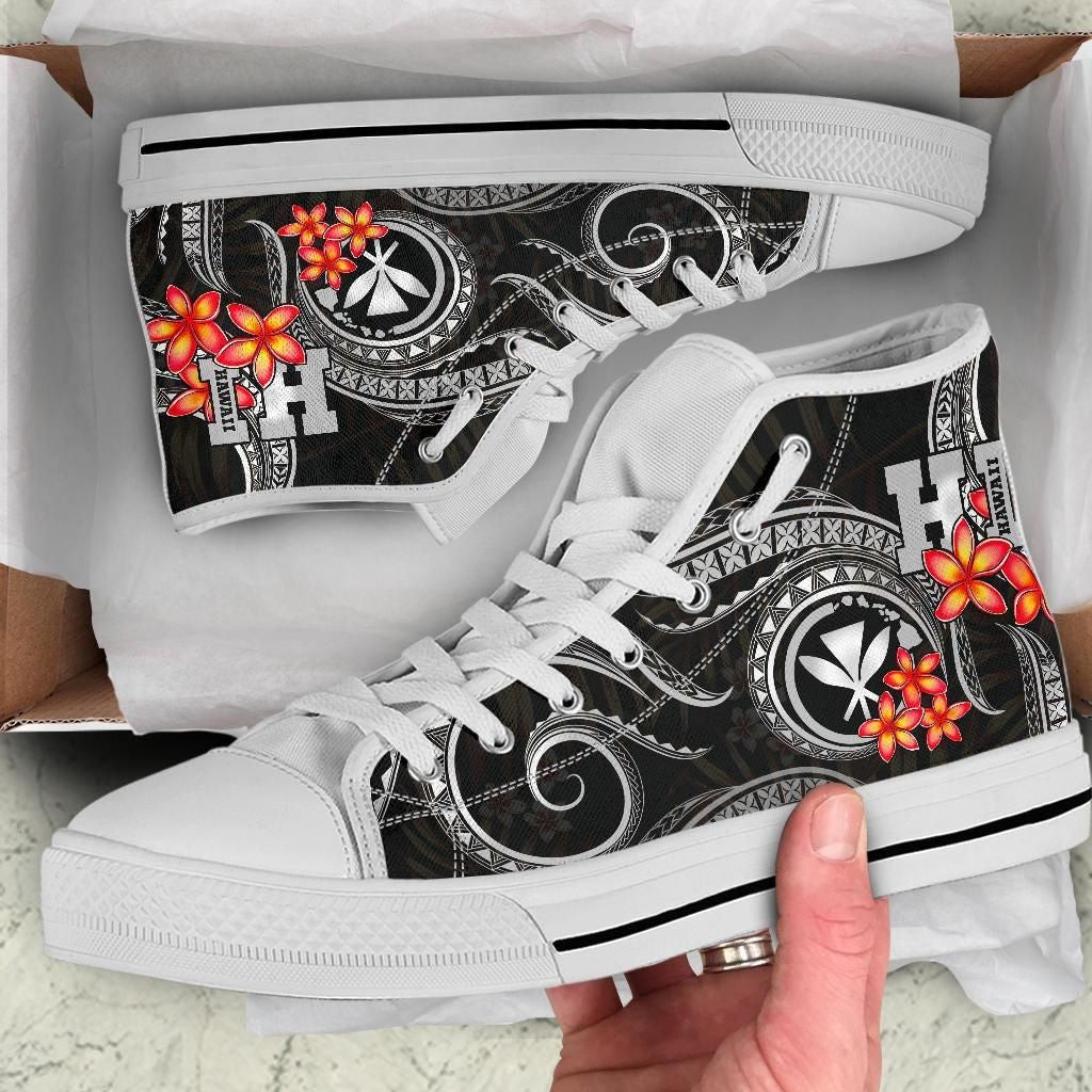 Polynesian Hawaii High Top Shoe Black Plumeria