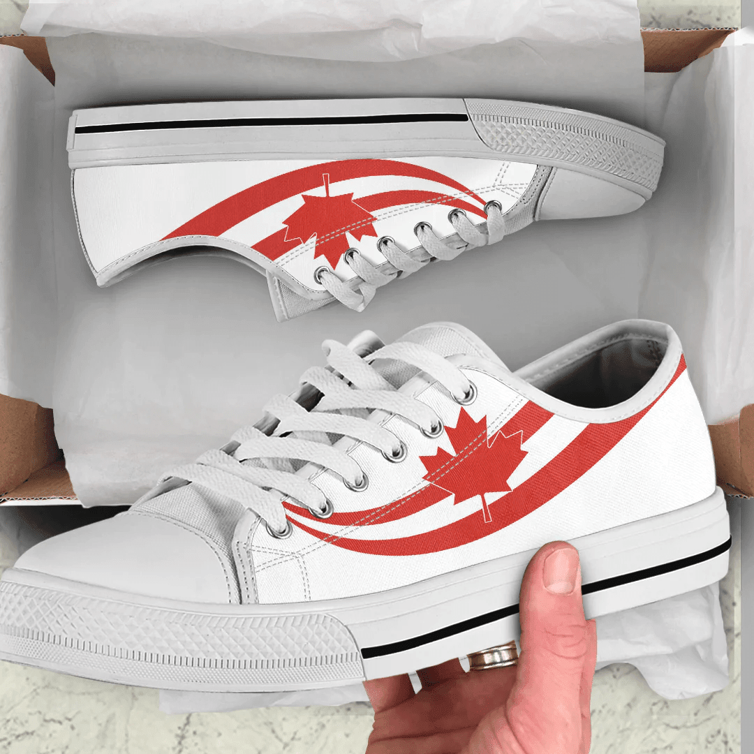 Shoes Canada Coat Of Arms And Flag Low Top Shoes