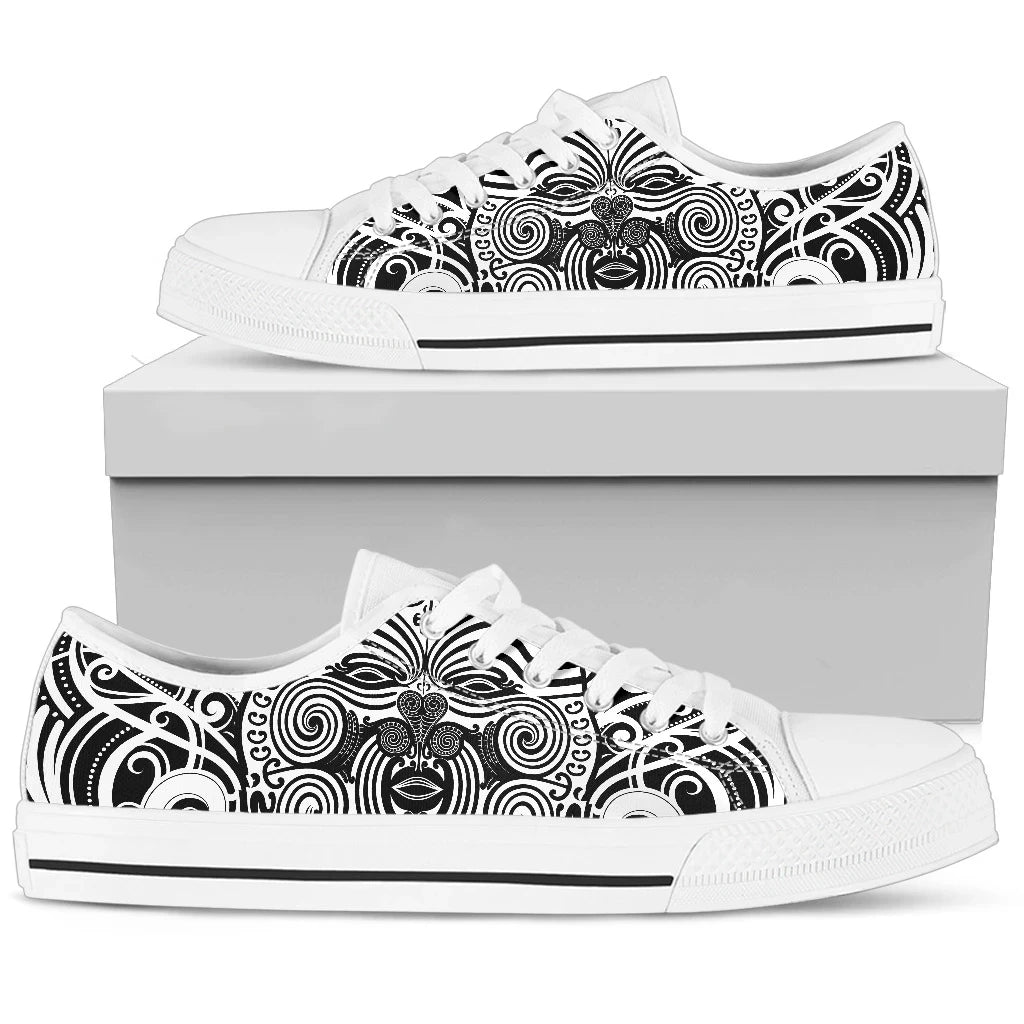 New Zealand Maori Mask Low Top Canvas Shoe
