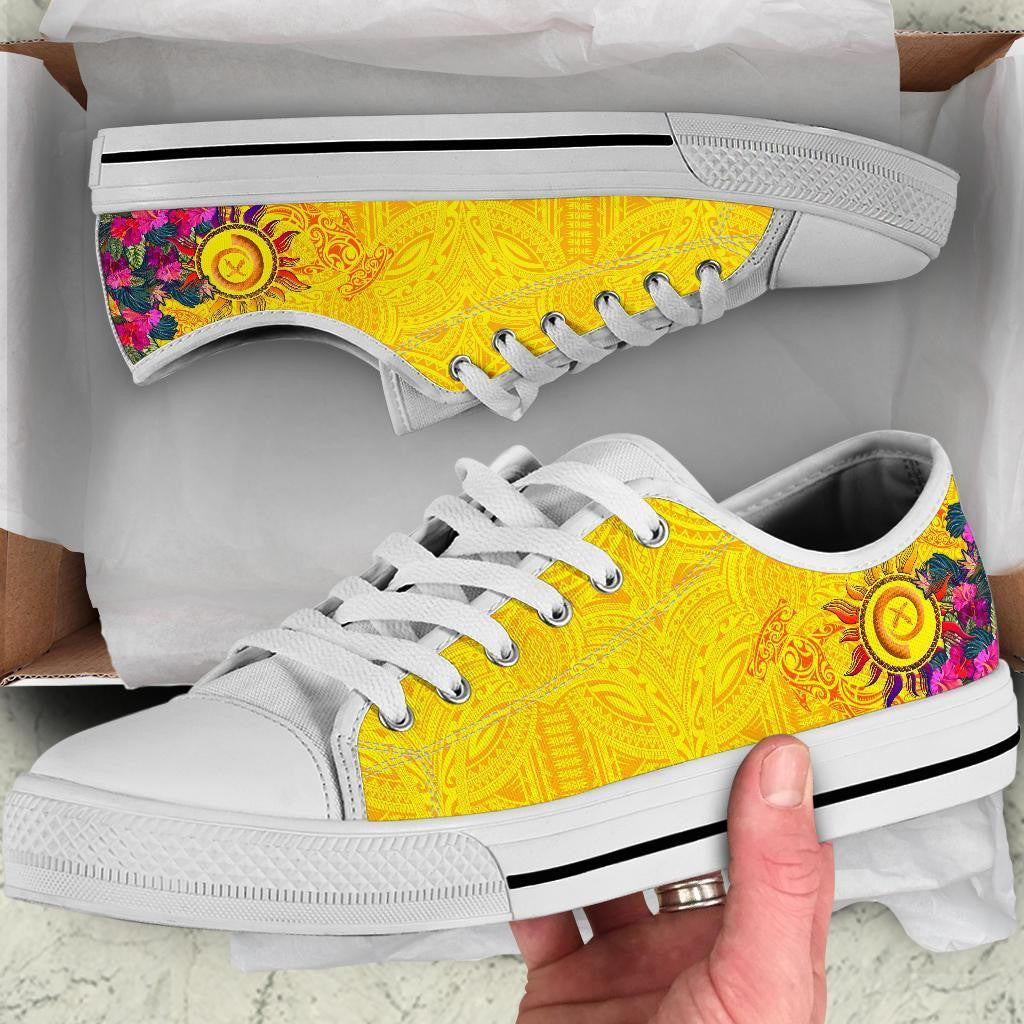 Vanuatu Low Top Shoes Vanuatu Symbols With Hibiscus