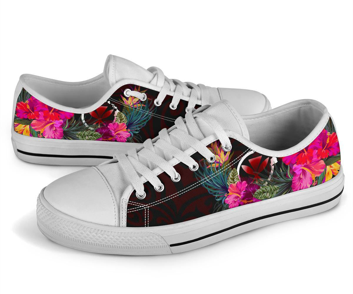 Hawaii Low Top Shoe Kanaka Maoli With Hibiscus On Polynesian Patterns Red