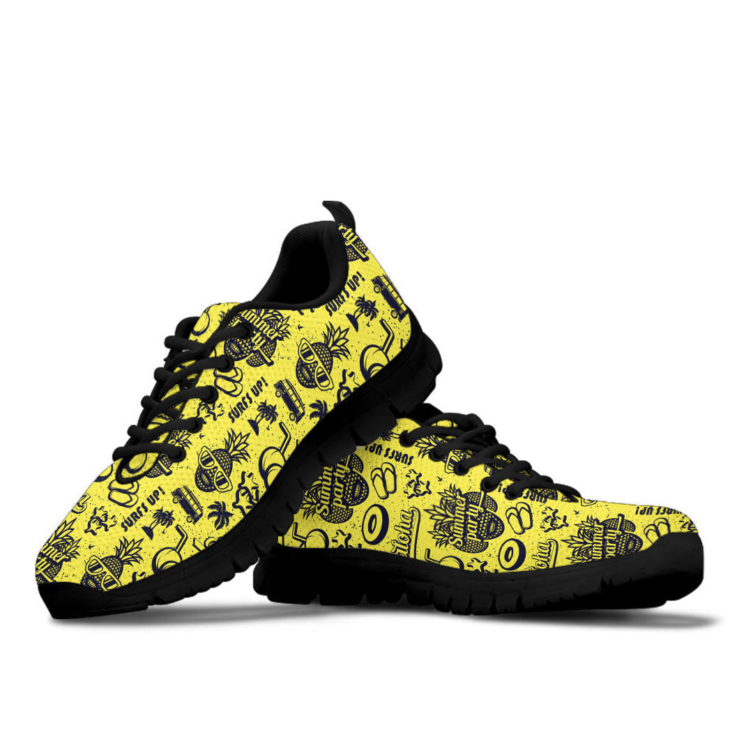 Sneaker Summer Seamless Pattern With Pineapples