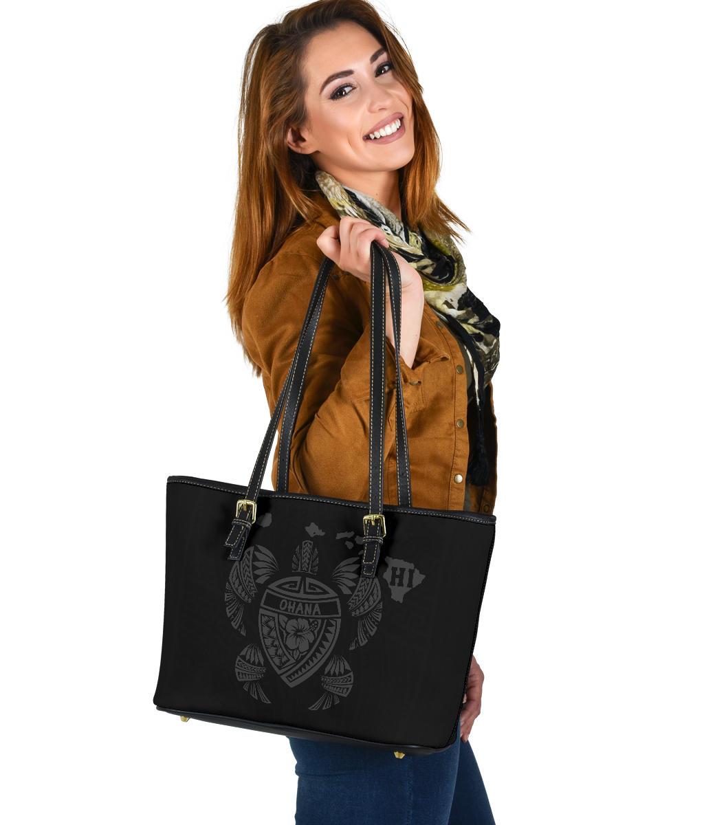 Hawaii Kakau Polynesian Ohana Turtle Map Small Leather Tote - Grey