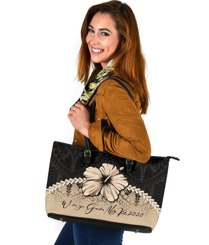 We Love You Grandma Mefy Kids 2020 Polynesian Leather Tote Bag Hibiscus Personal Signature