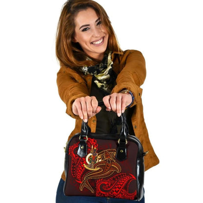 Vanuatu Shoulder Handbag Red Shark Tattoo