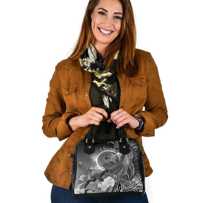 Chuuk Shoulder Handbag Humpback Whale With Tropical Flowers White