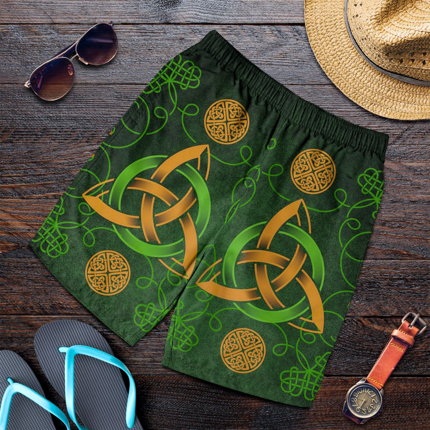 Celtic Men's Short Celtic Triquetra Knot