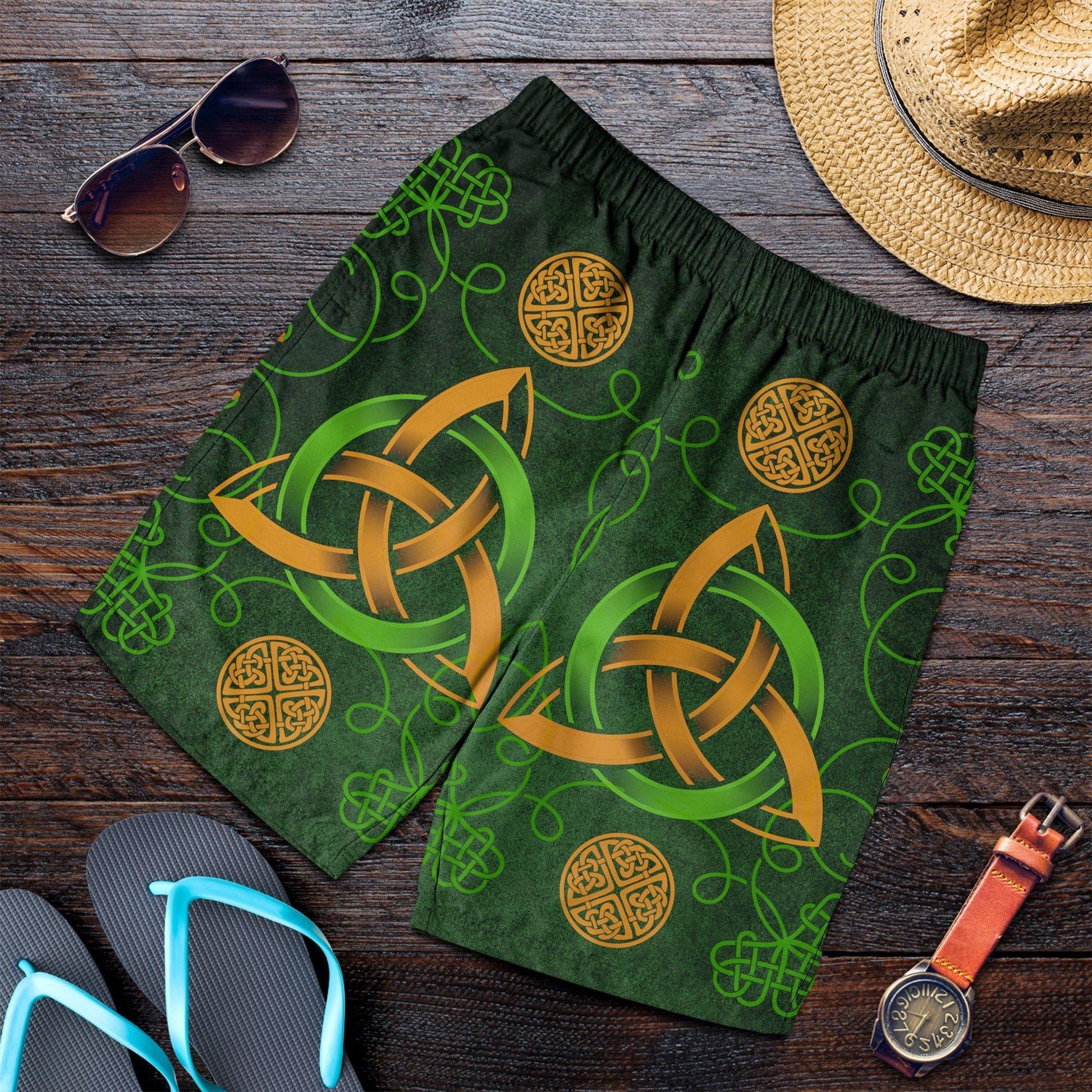 Celtic Men's Short Celtic Triquetra Knot