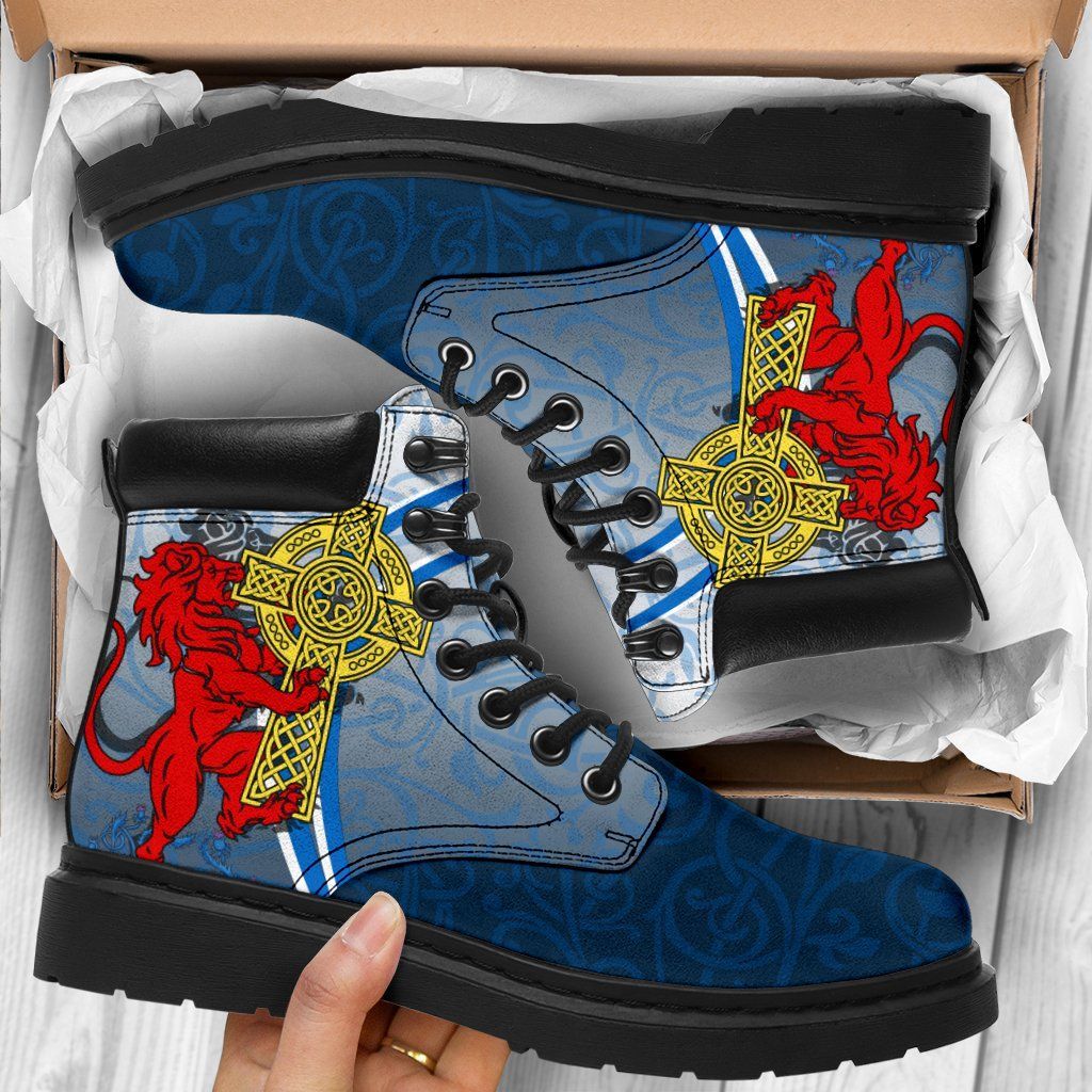 Scotland All Season Boots Scottish Lion With Celtic Cross