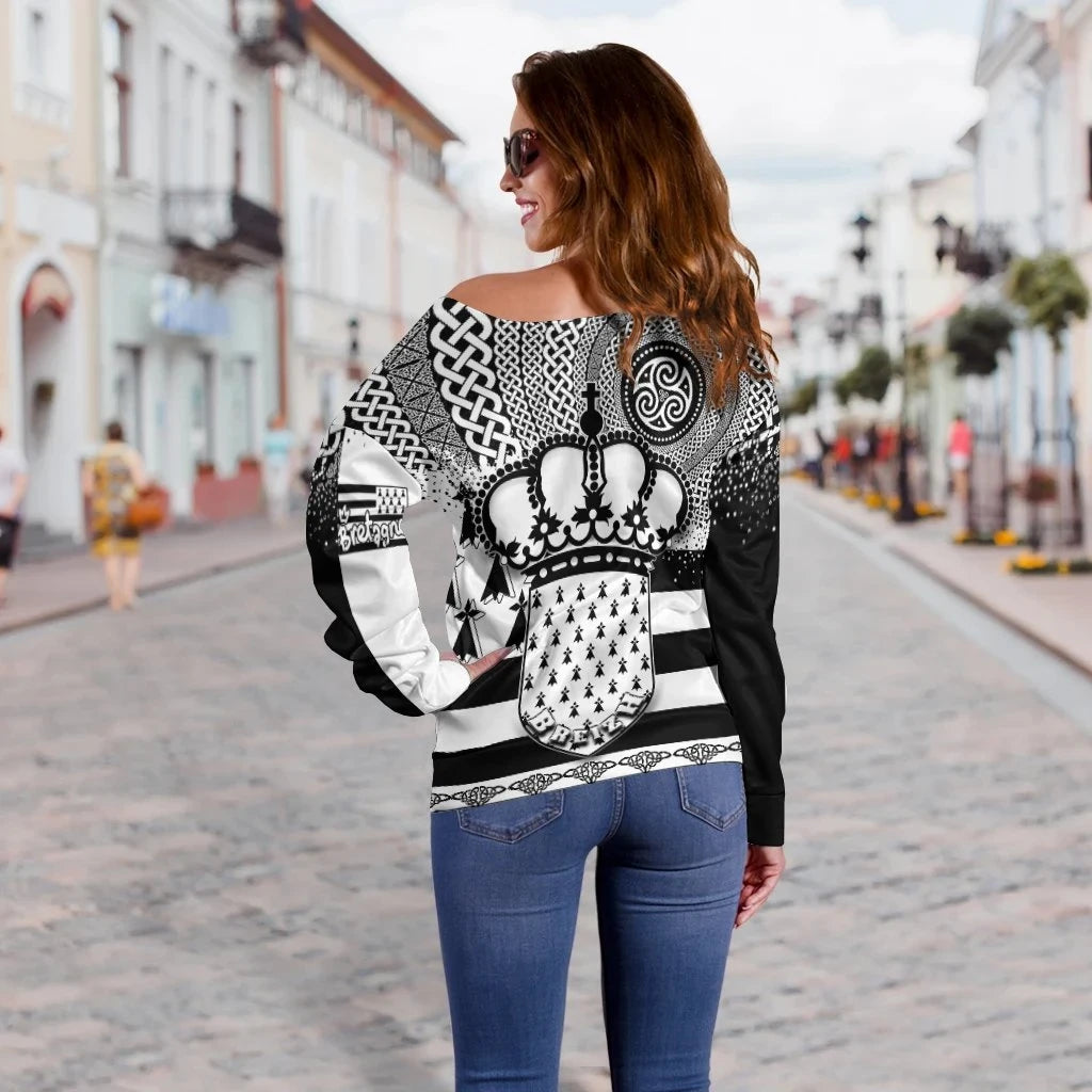 Celtic Brittany Women's Off Shoulder Sweater Brittany Flag With Triskelion Symbols
