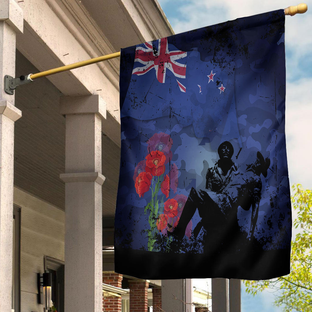 Polynesian Flag New Zealand Anzac Day Soldier & Poppy Camouflage Flag