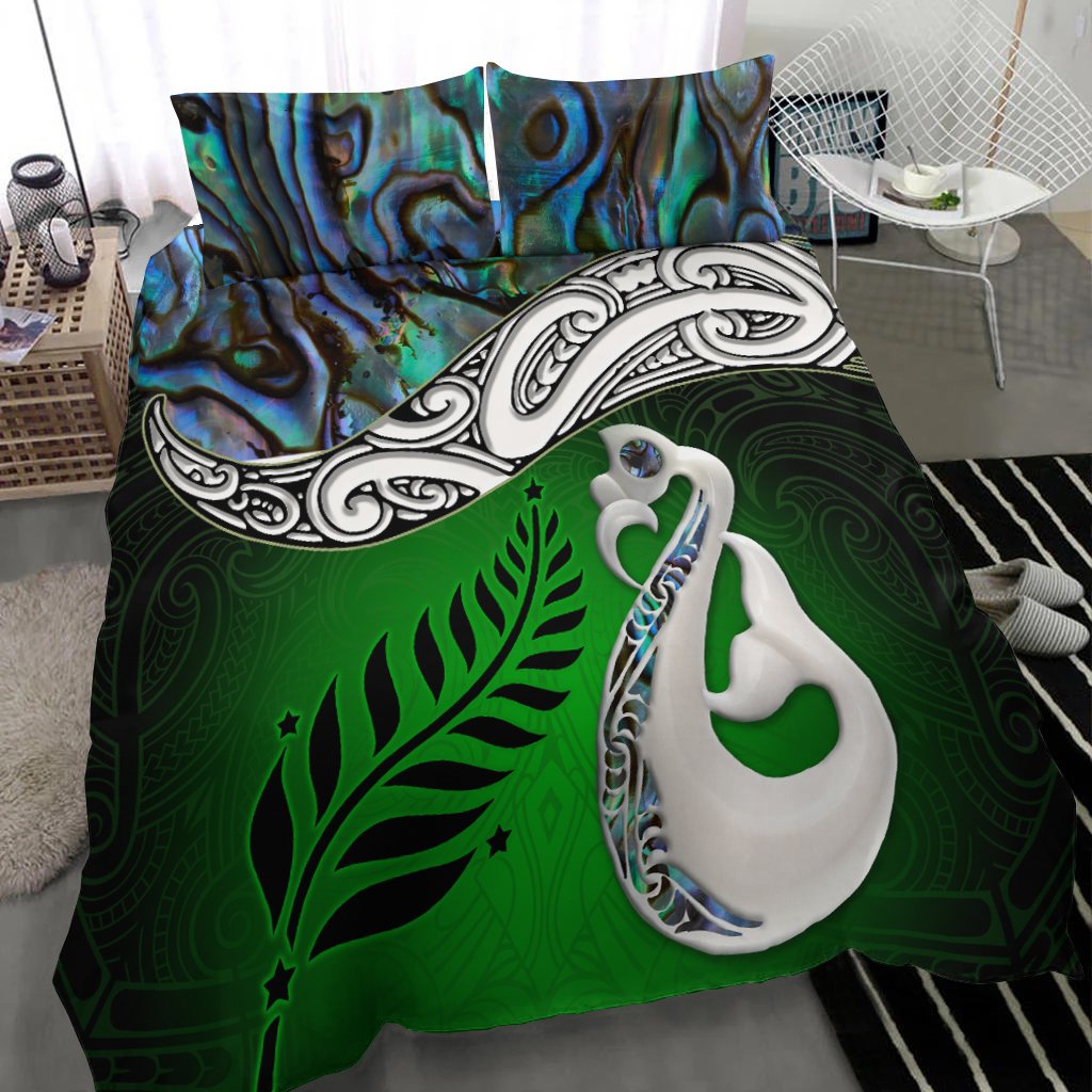 New Zealand Maori Bedding Set Silver Fern Manaia Paua Shell Glitter Green
