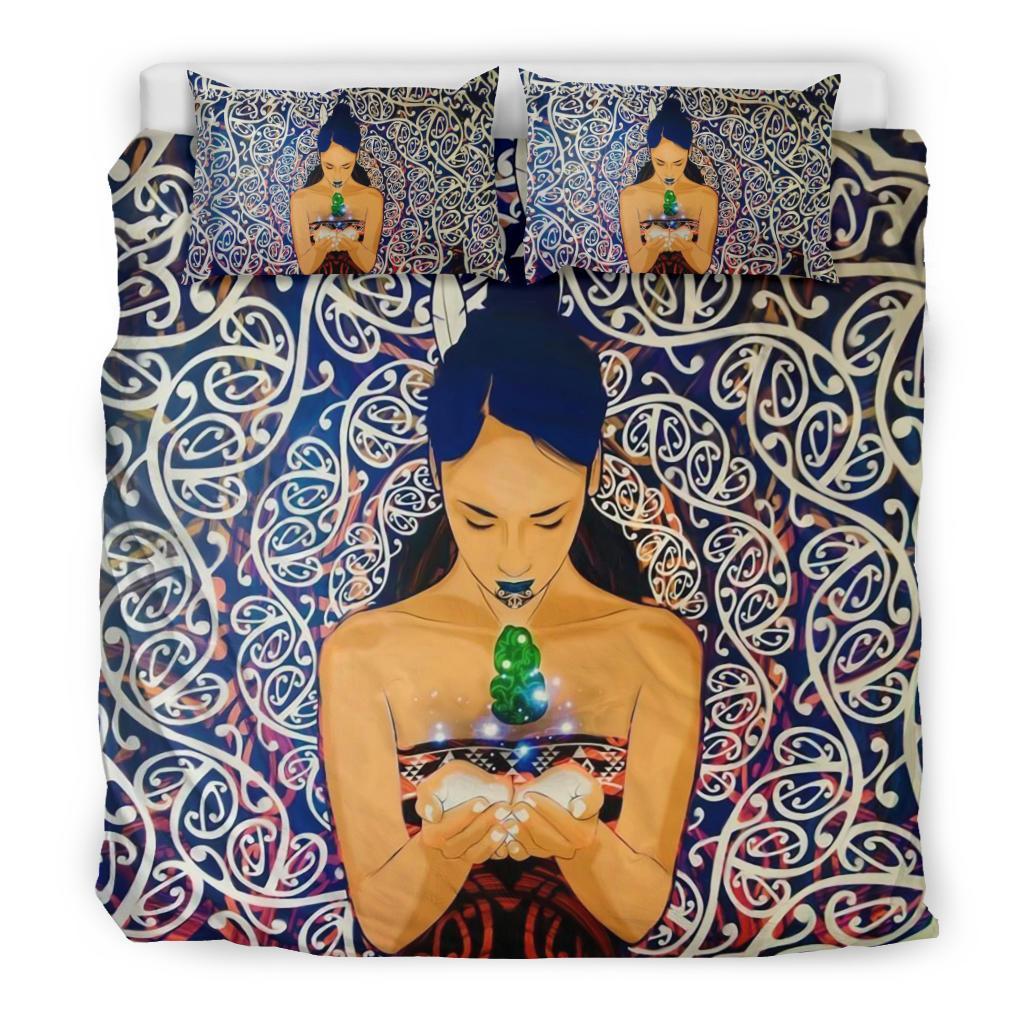 Maori Goddesses With Hei Tiki Bedding Set