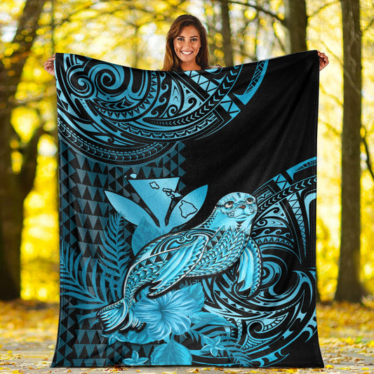 Hawaii Monk Seal Premium Blanket Kakau With Kanaka Turquoise