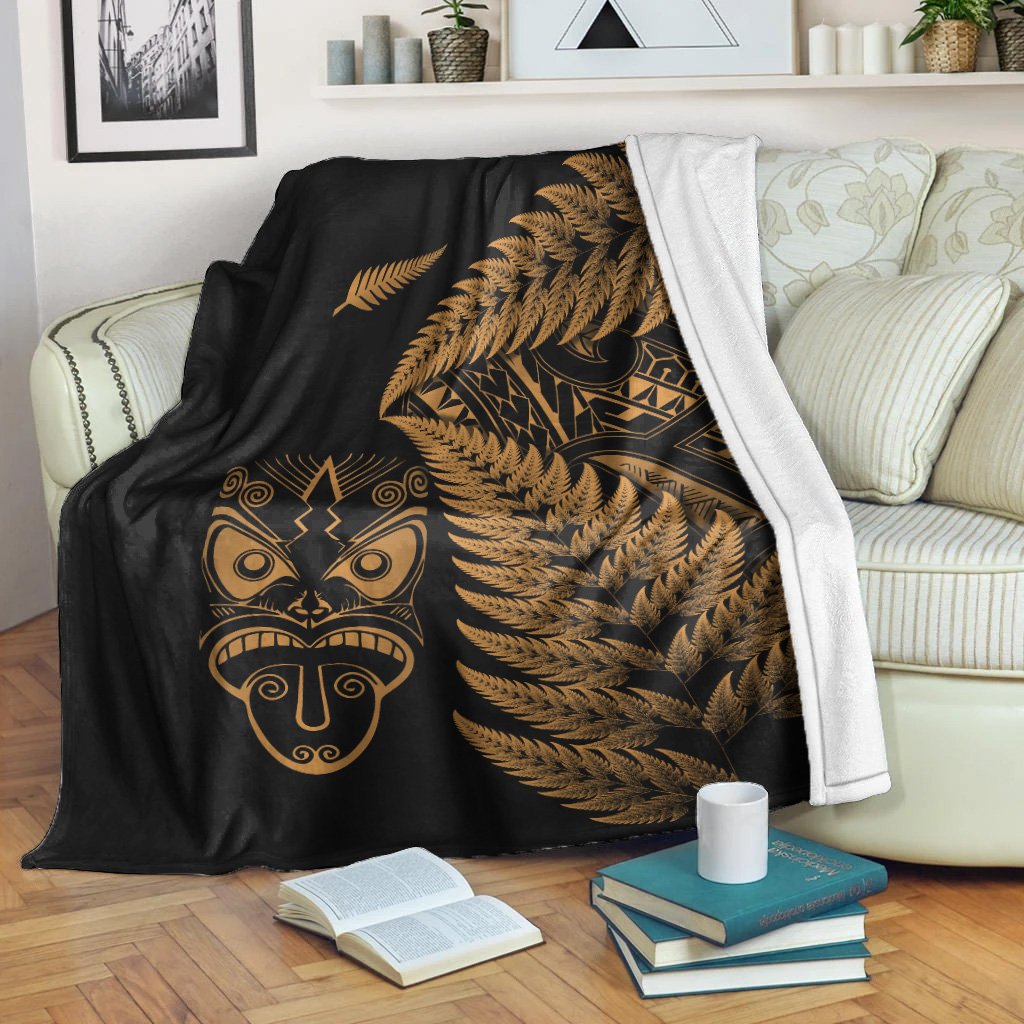 New Zealand Haka Rugby Maori Premium Blanket Silver Fern Vibes Gold