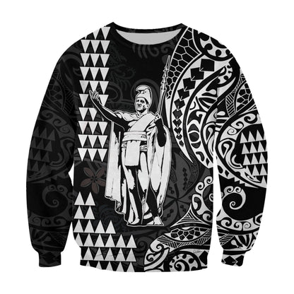 Custom Text and Number Hawaii Day Kakau Sweatshirt Proud To Be Hawaiian Black King Kamehameha and Kanaka Maoli