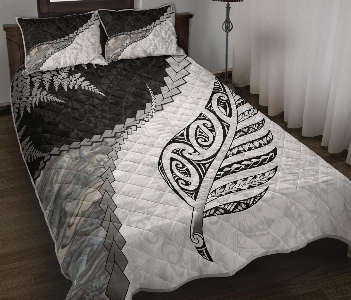 Paua Shell Maori Silver Fern Quilt Bed Set