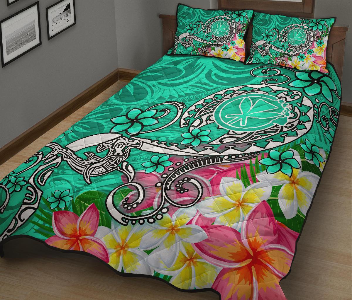 Hawaii Quilt Bed Set Turtle Plumeria Polynesian Tattoo Turquoise Color
