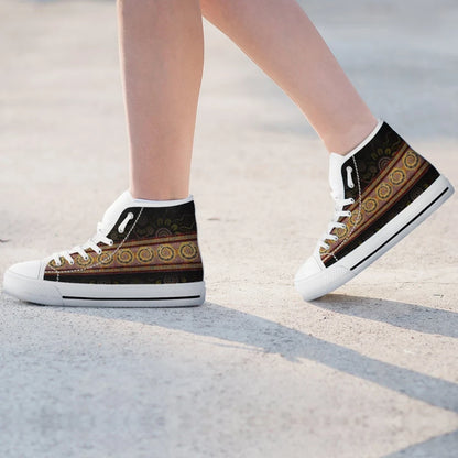 High Top Snake Dot Panting Art