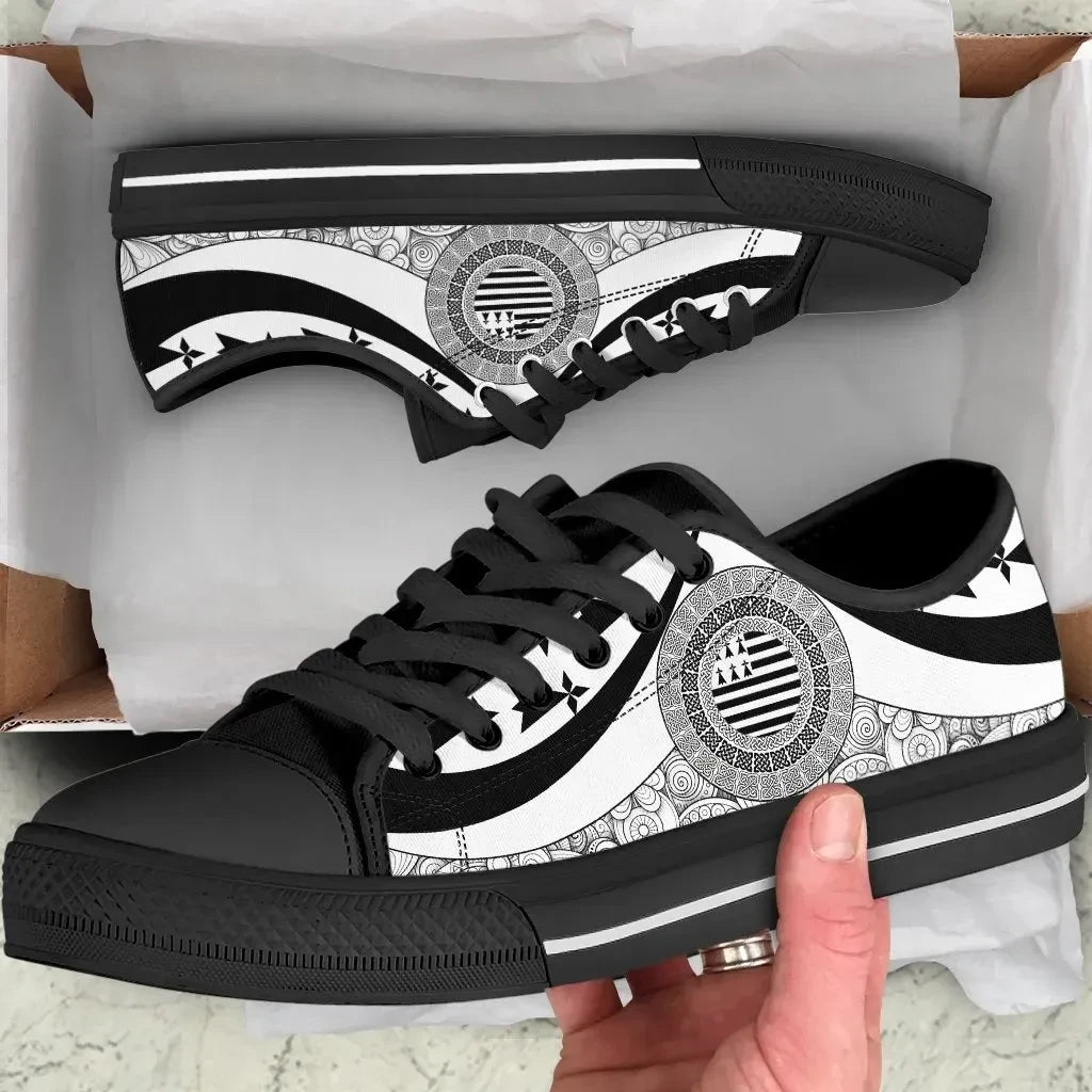 Celticone Low Top Shoes Brittany White Style