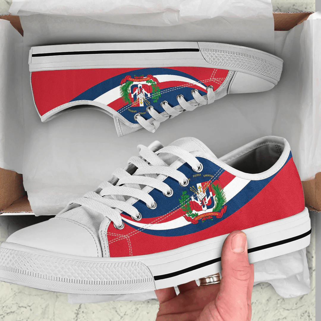 Shoes Dominican Republic Coat Of Arms And Flag Low Top Shoes