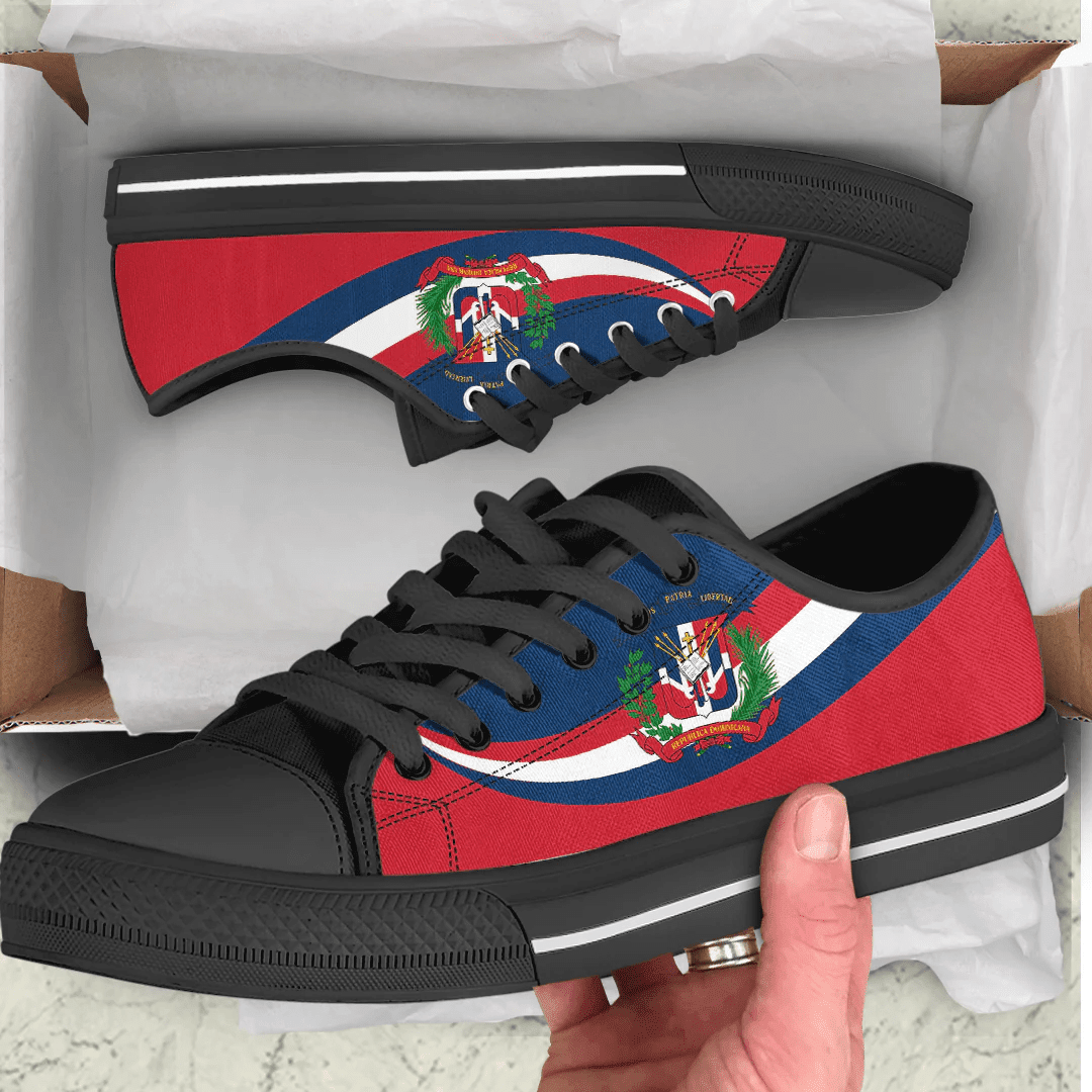 Shoes Dominican Republic Coat Of Arms And Flag Low Top Shoes