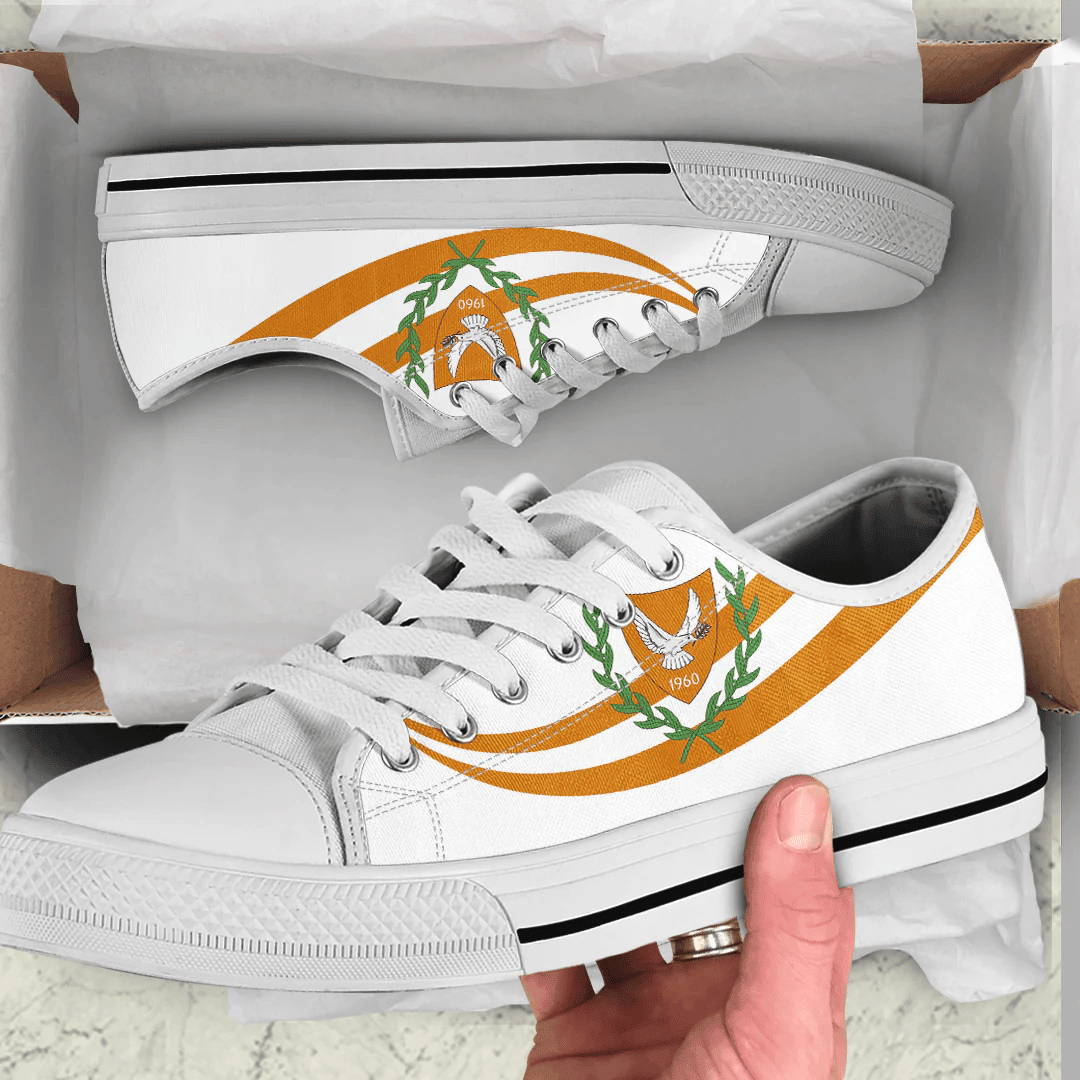 Shoes Cyprus Coat Of Arms And Flag Low Top Shoes