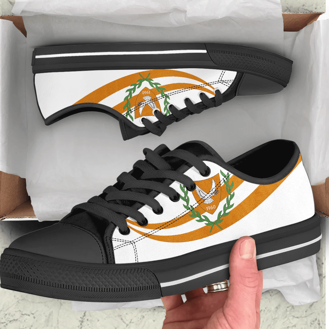 Shoes Cyprus Coat Of Arms And Flag Low Top Shoes