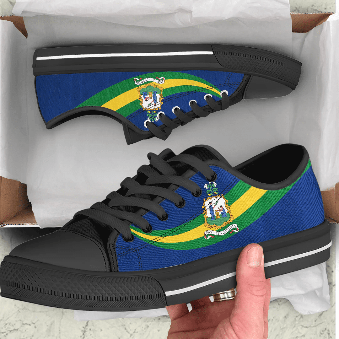 Shoes Saint Vincent And The Grenadines Coat Of Arms And Flag Low Top Shoes