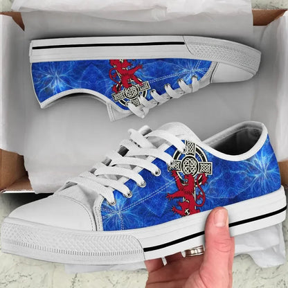 Scotland Celtic Low Top Shoes Celtic Cross & Rampant Skew Style