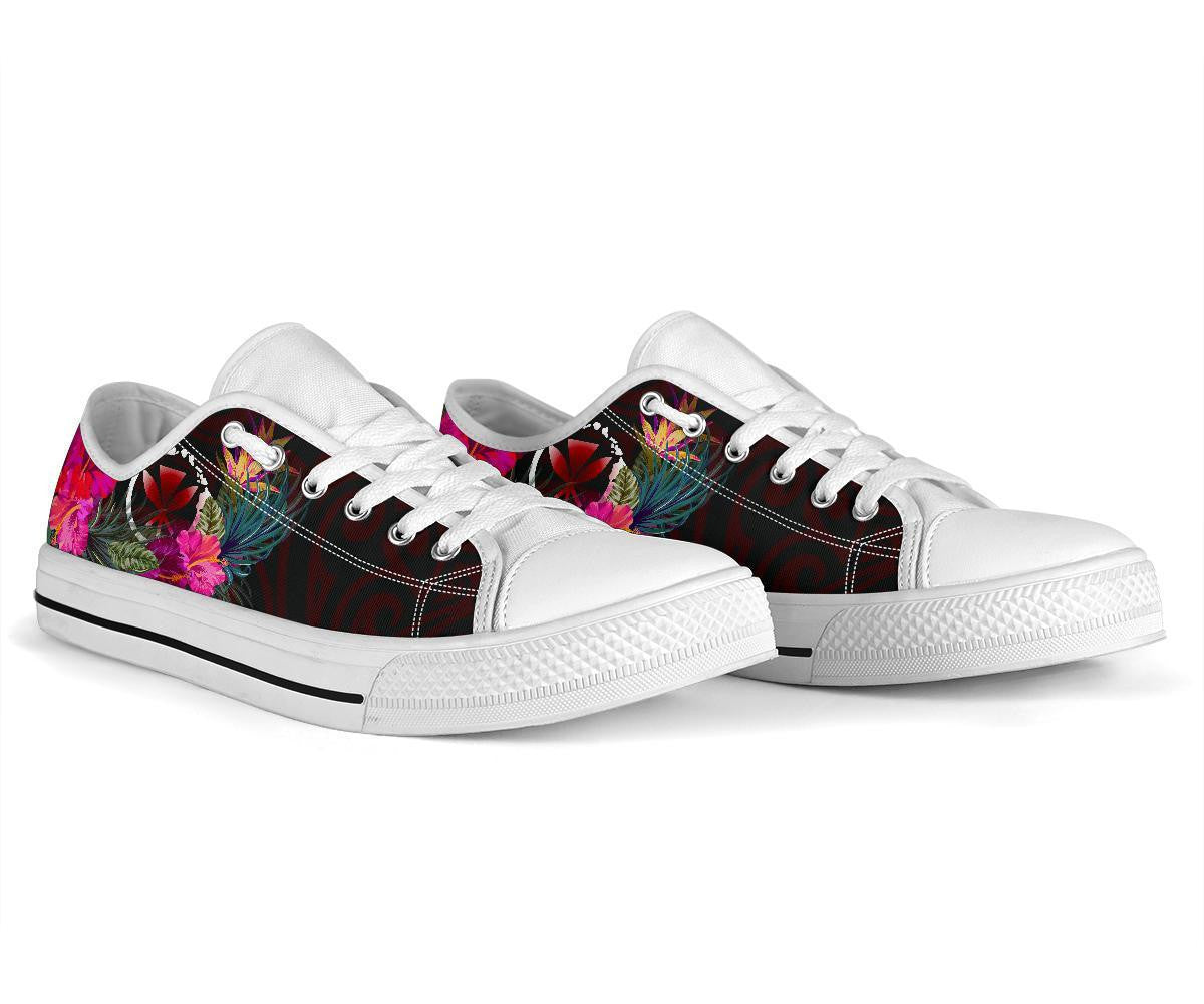 Hawaii Low Top Shoe Kanaka Maoli With Hibiscus On Polynesian Patterns Red