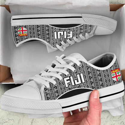 Fiji Low Top Shoes Tapa Pattern Sport Style