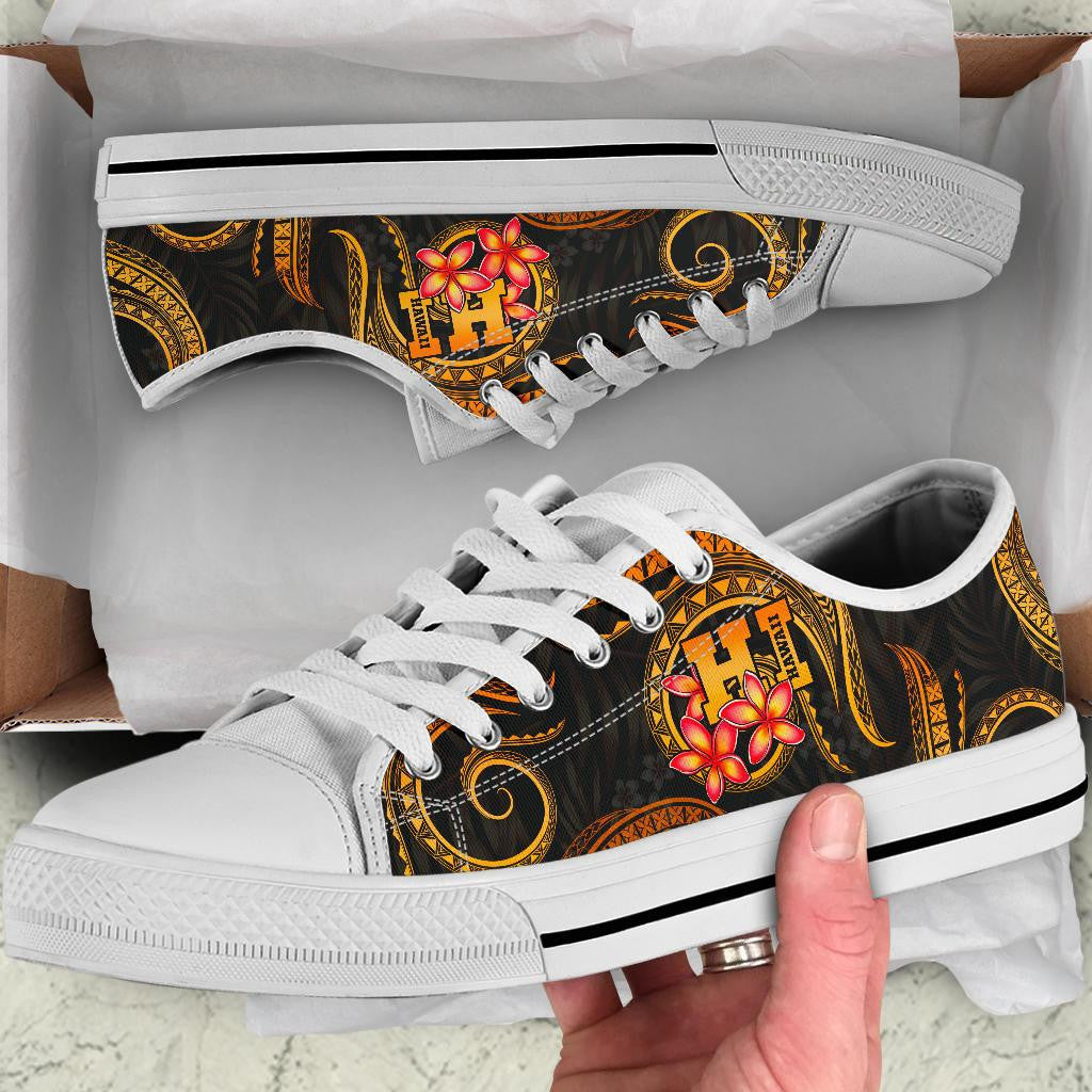 Polynesian Hawaii Low Top Shoe Gold Plumeria