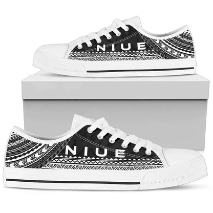 Niue Low Top Shoes Polynesian Black Chief Version
