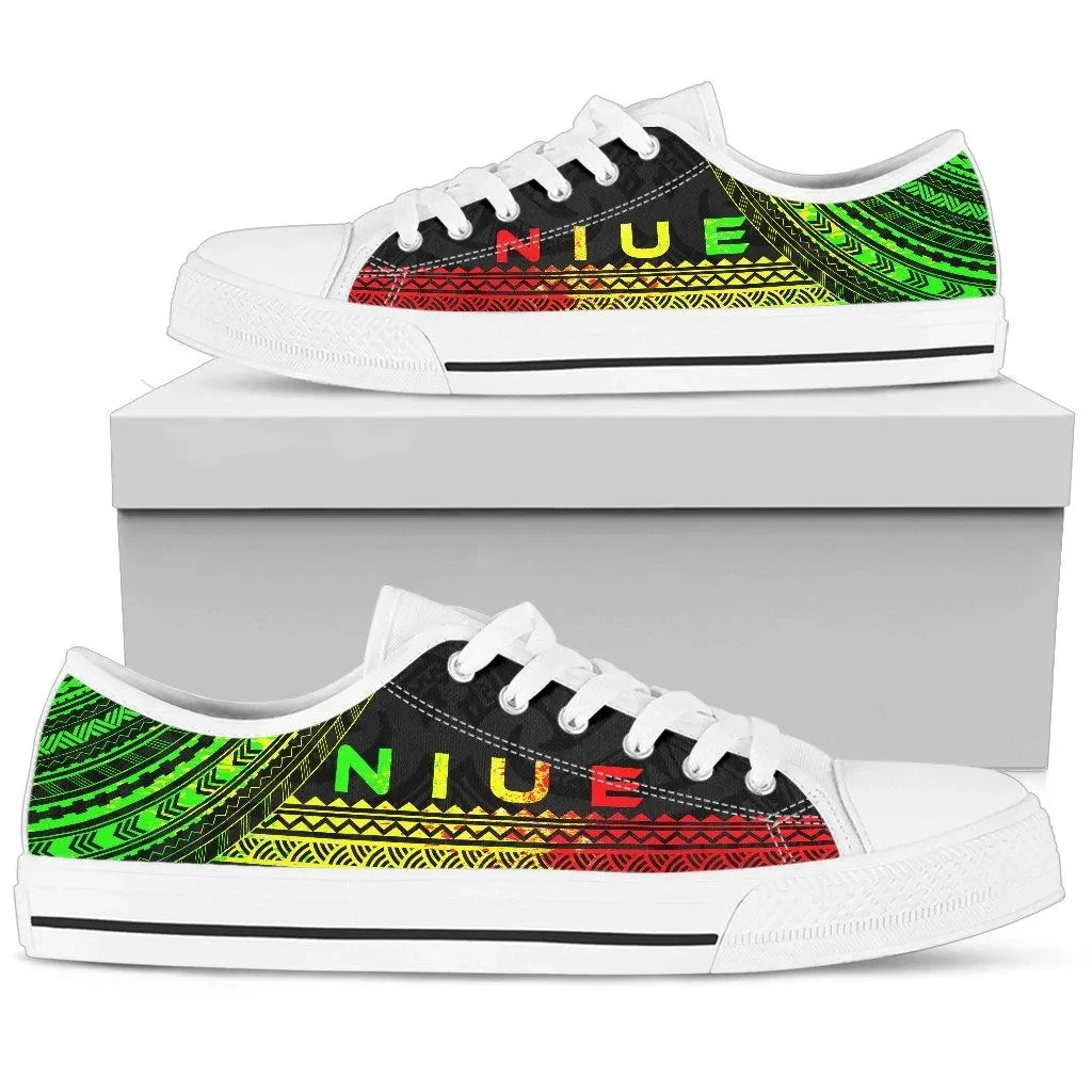 Niue Low Top Shoes Polynesian Reggae Chief Version