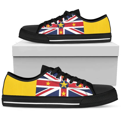 Niue Flag Low Top Canvas Shoe